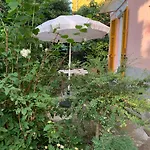 Appartamento Casa Righetti Liguria, Three Indipendent In A 1924 Family With Garden, Together, Live Separately *