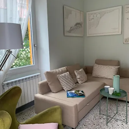 Casa Righetti Liguria, Three Indipendent In A 1924 Family With Garden, Together, Live Separately