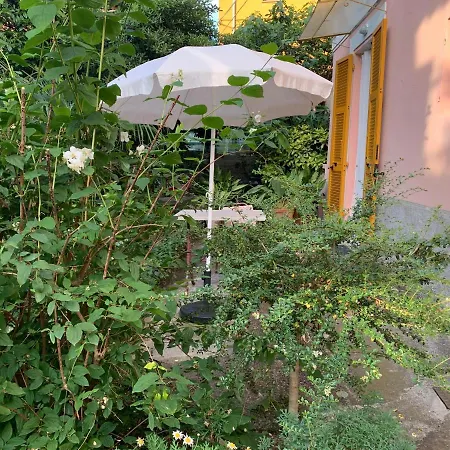 아파트 Casa Righetti Liguria, Three Indipendent In A 1924 With Garden *
