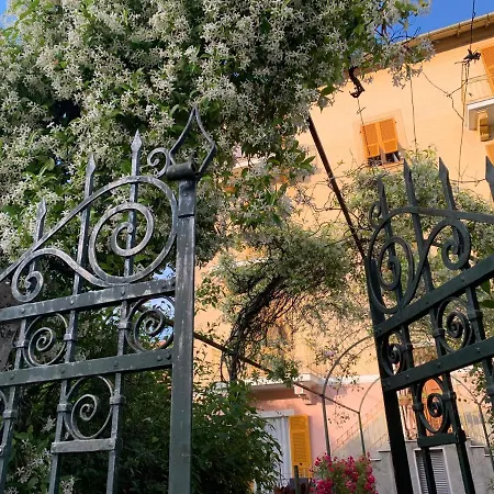 Casa Righetti Liguria, Three Indipendent In A 1924 Family With Garden, Together, Live Separately *