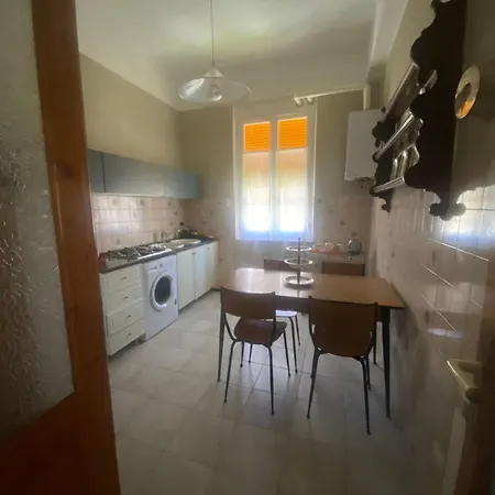아파트 Casa Righetti Liguria, Three Indipendent In A 1924 With Garden