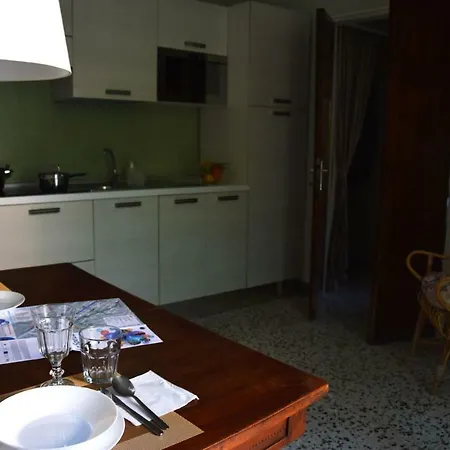 아파트 Casa Righetti Liguria, Three Indipendent In A 1924 With Garden *
