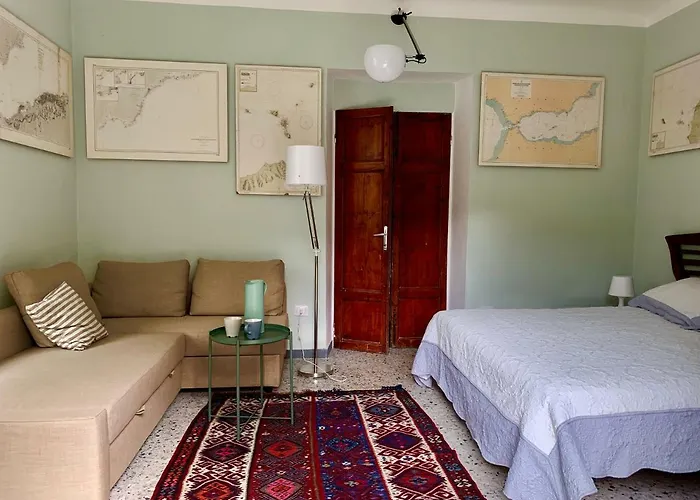 Apartment Casa Righetti Liguria, Three Indipendent In A 1924 Family With Garden, Together, Live Separately La Spezia